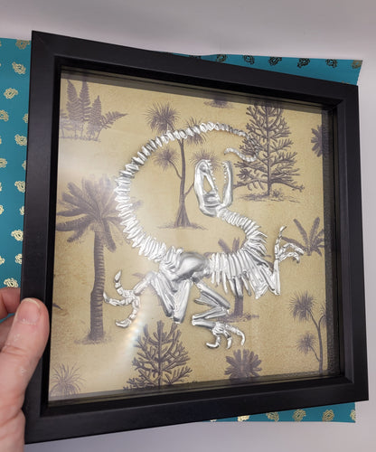 Metal Raptor Dinosaur Skeleton Art (Aluminium Fossil Art)