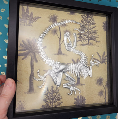 Metal Raptor Dinosaur Skeleton Art (Aluminium Fossil Art)